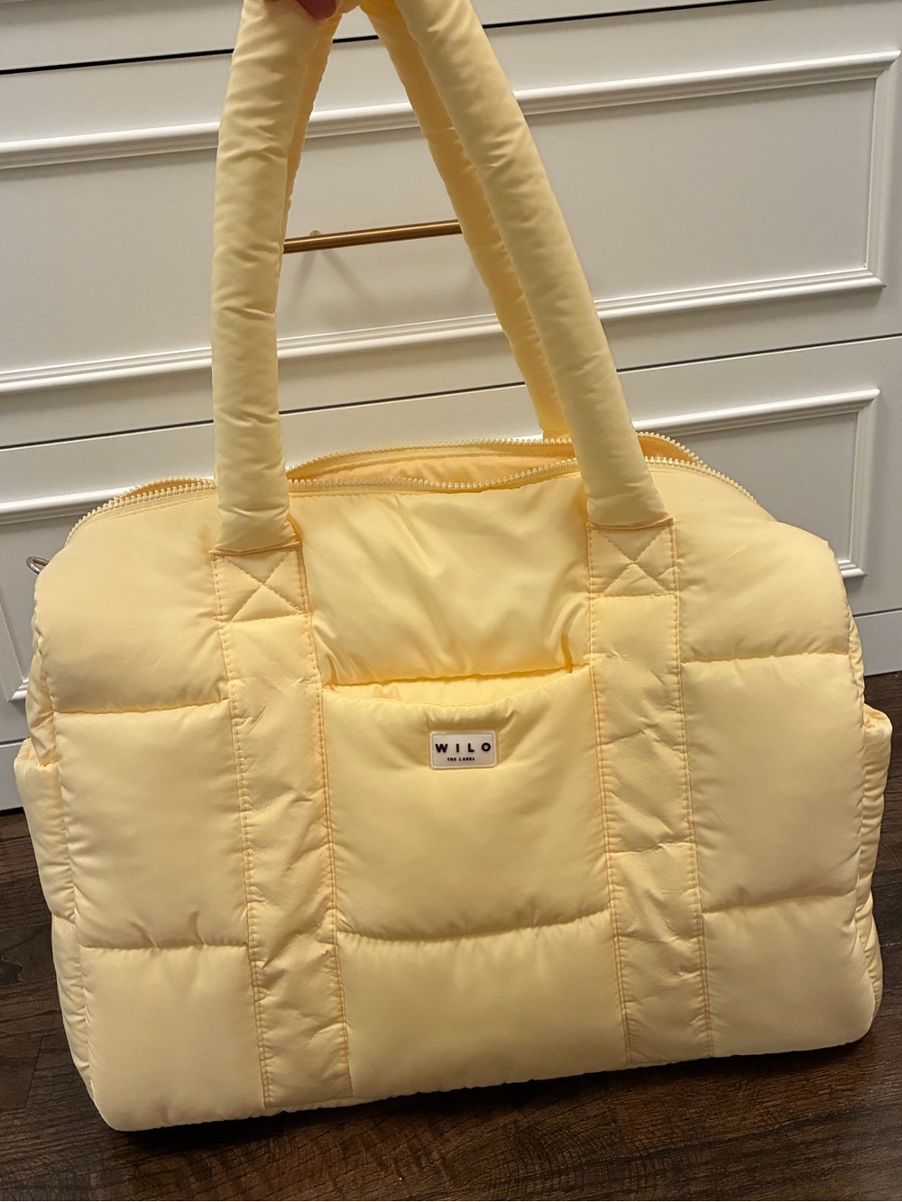 NWOT Wilo The Label yellow large puffer weekender gym bag - Picture 1 of 7